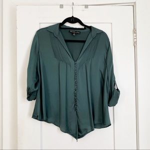 Elizabeth & James Green Silk Long Sleeve Blouse